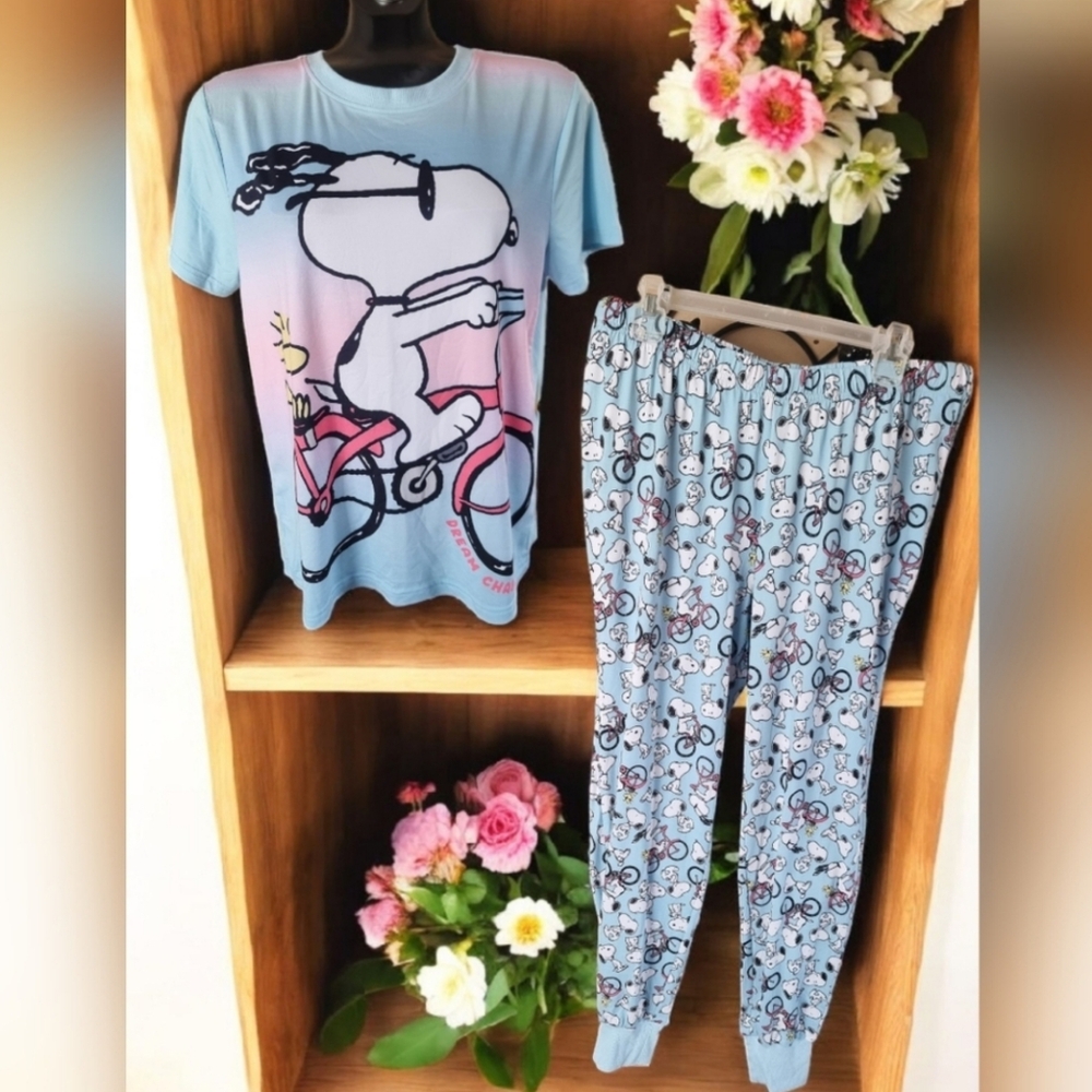 🆕️ Blue Snoopy & Woodstock Soft Ladies Gradient 2- Piece Pajama Set Size L